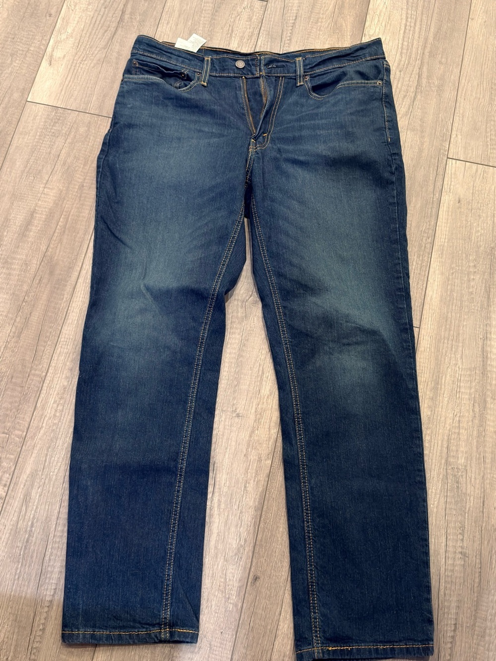 Levi's Men's Relaxed Fit Jeans in Dark Blue